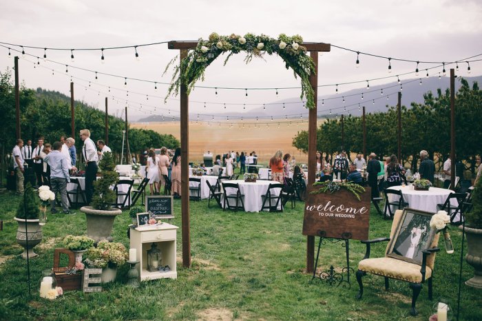 Diy wedding arch flowers